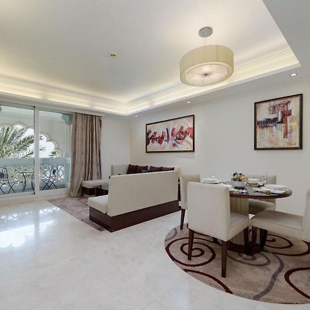 Maison Privee - Charming Apt With Sea View On The Palm Jumeirah Dubai Bagian luar foto