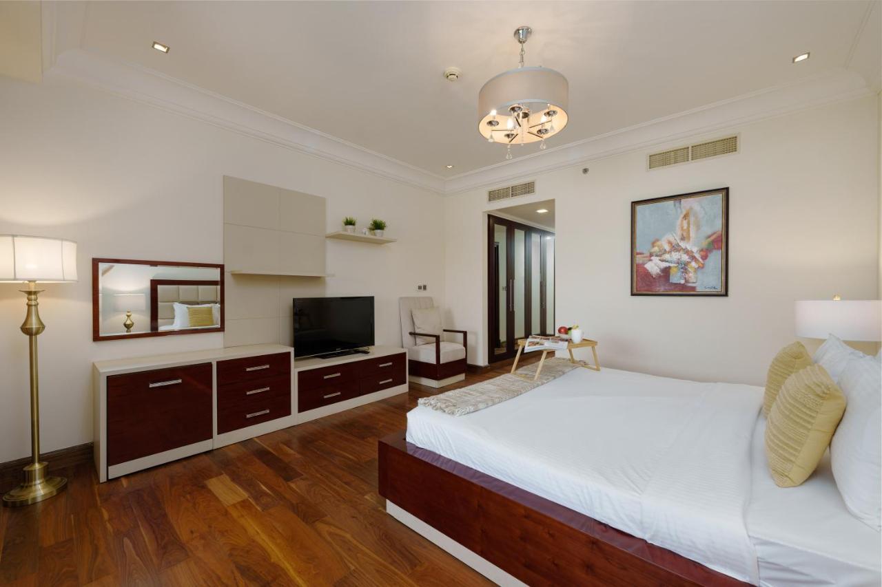 Maison Privee - Charming Apt With Sea View On The Palm Jumeirah Dubai Bagian luar foto