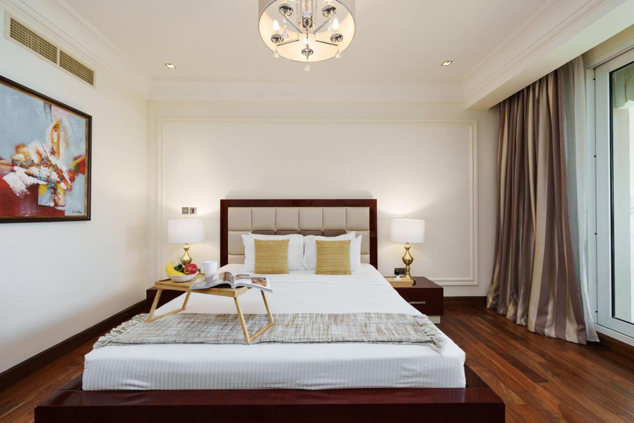 Maison Privee - Charming Apt With Sea View On The Palm Jumeirah Dubai Bagian luar foto